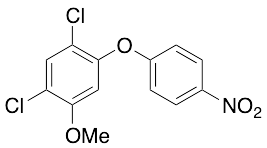 1,5-Dichloro-2-methoxy-4-(4-nitrophenoxy)benzene